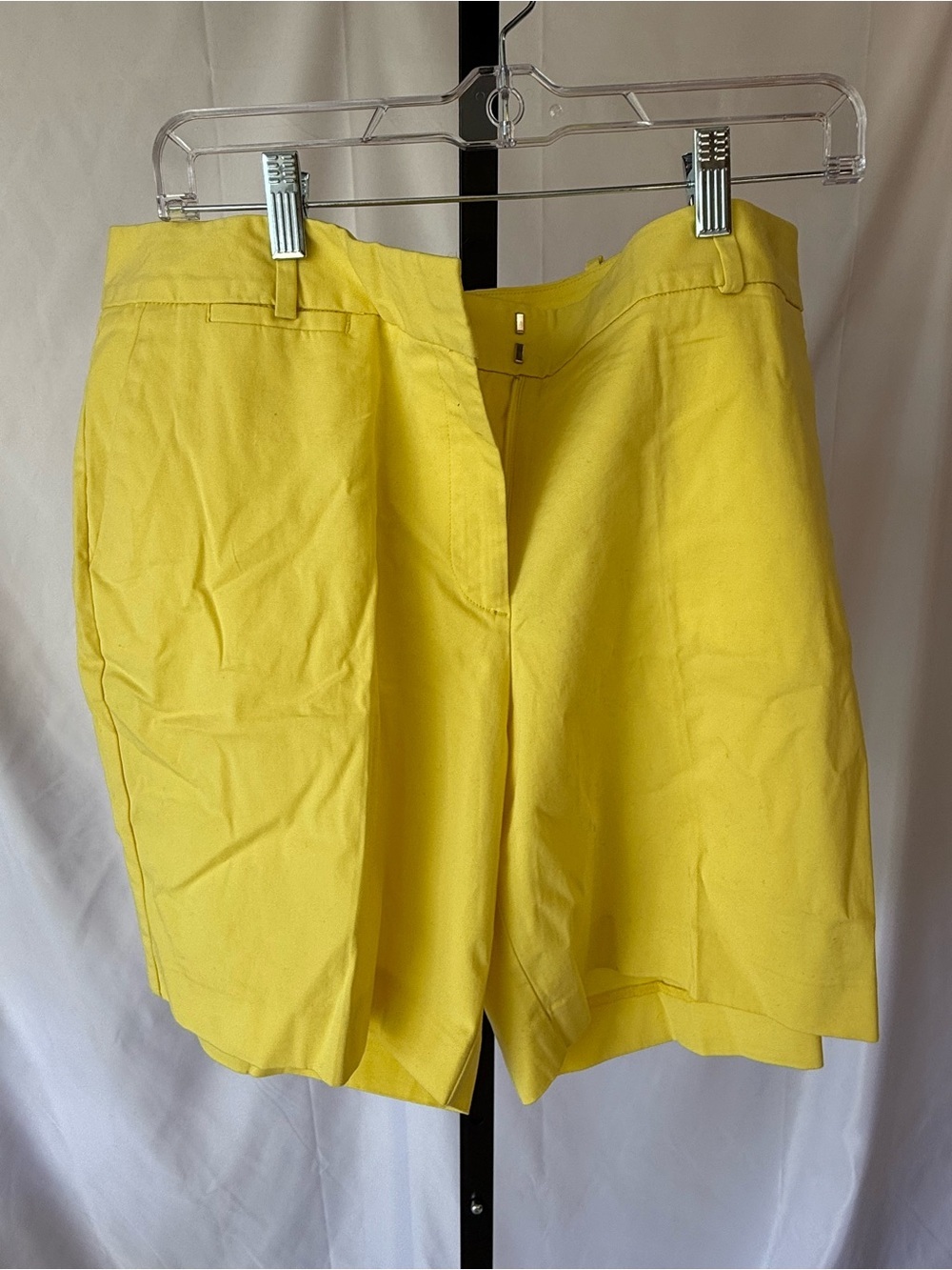 Talbots Woman’s 14W Chino Shorts Yellow Flat Front NWT 7”inseam